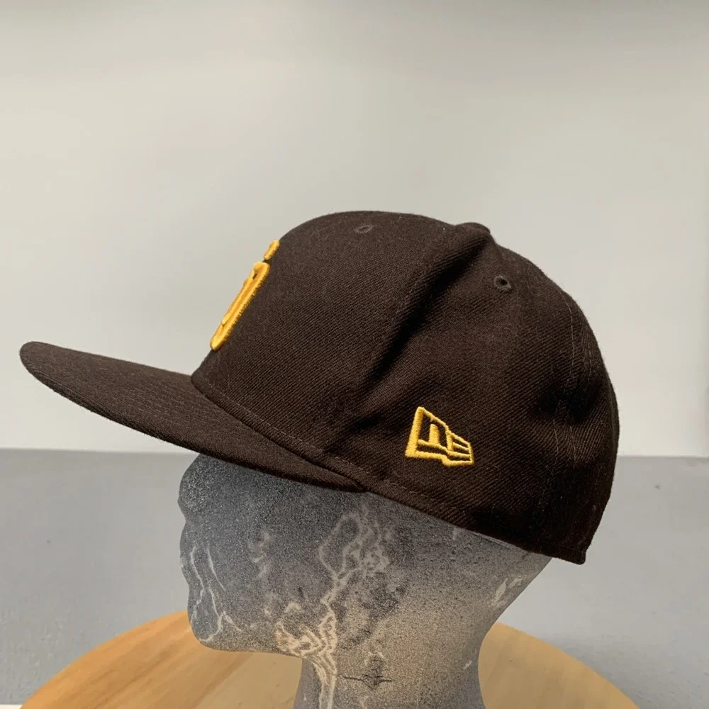 New Era 59FIFTY San Diego Padres Fitted Hat Size 7 1/8 MLB Brown Gold Cap MINT